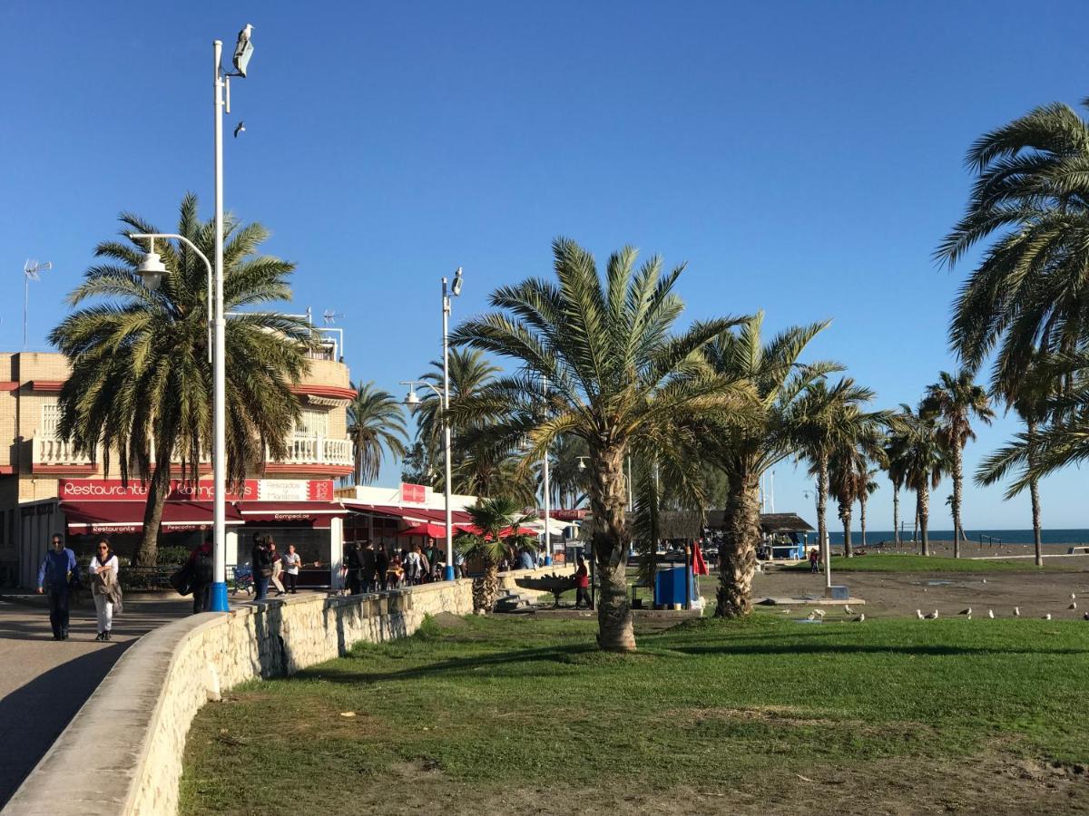 Malaga Beach House, 2 City Bikes, 2 Children'S Bikes, Wifi, Big Terrace, Bbq, Family, Childfriendly Buitenkant foto