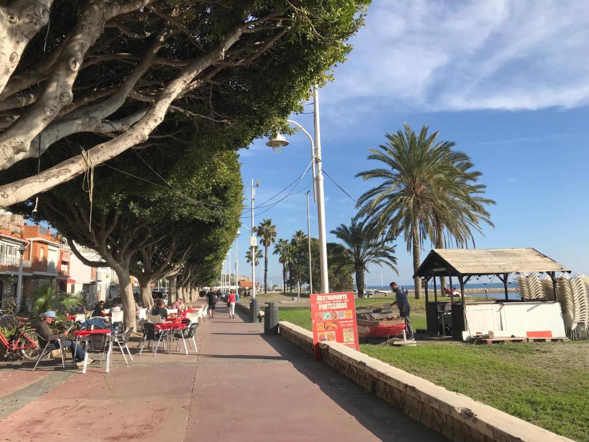 Malaga Beach House, 2 City Bikes, 2 Children'S Bikes, Wifi, Big Terrace, Bbq, Family, Childfriendly Buitenkant foto